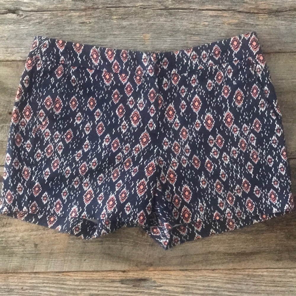 British Khaki Navy and Pink Ikat Short Size 4 - Picture 2 of 6